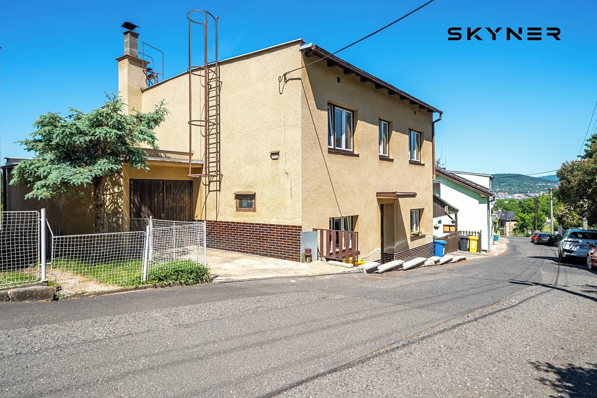 Prodej rodinného domu 220 m², pozemek 736 m²